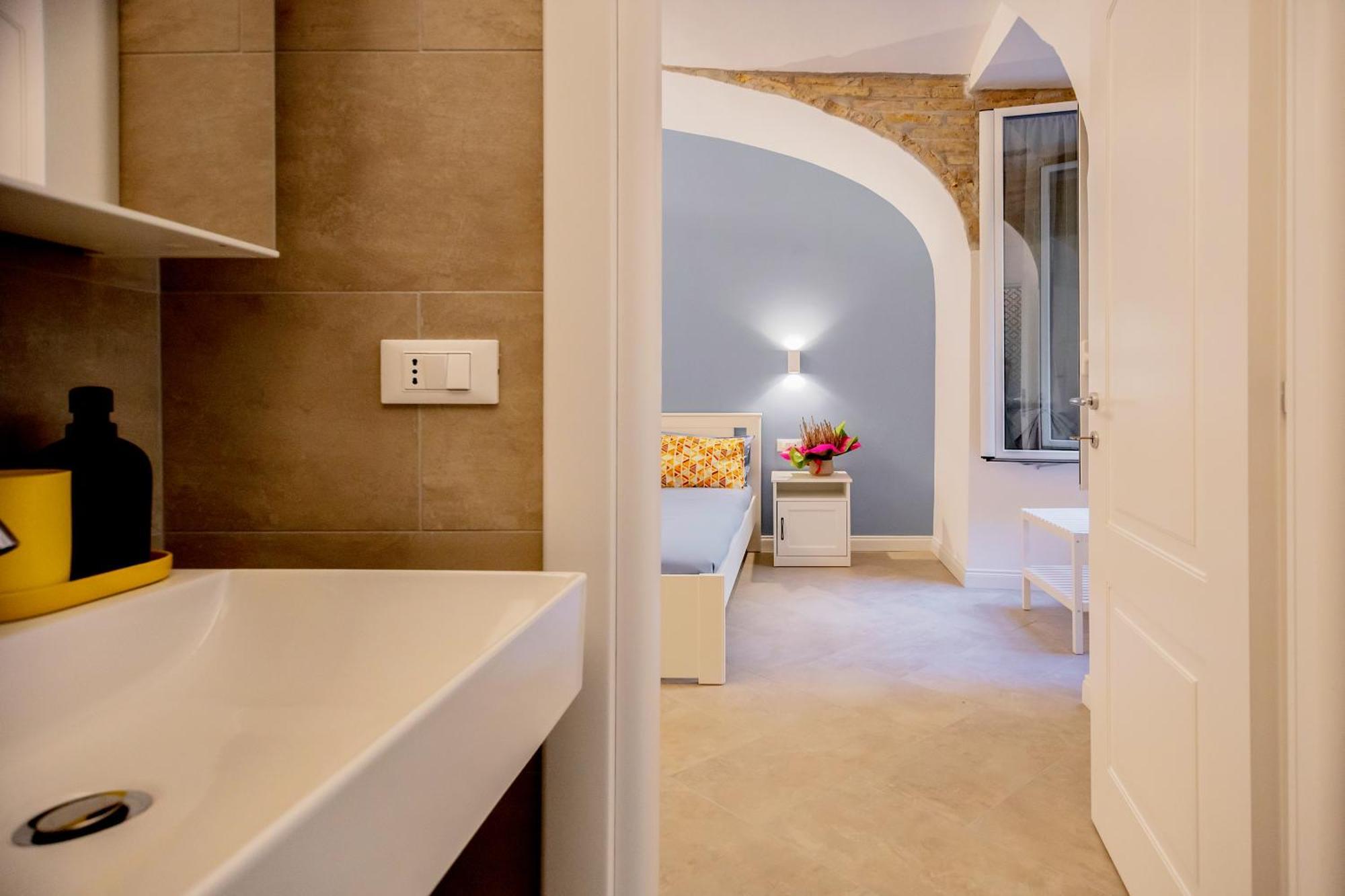 Live Roma - Chez Le Roi Luxury Apartment Bagian luar foto