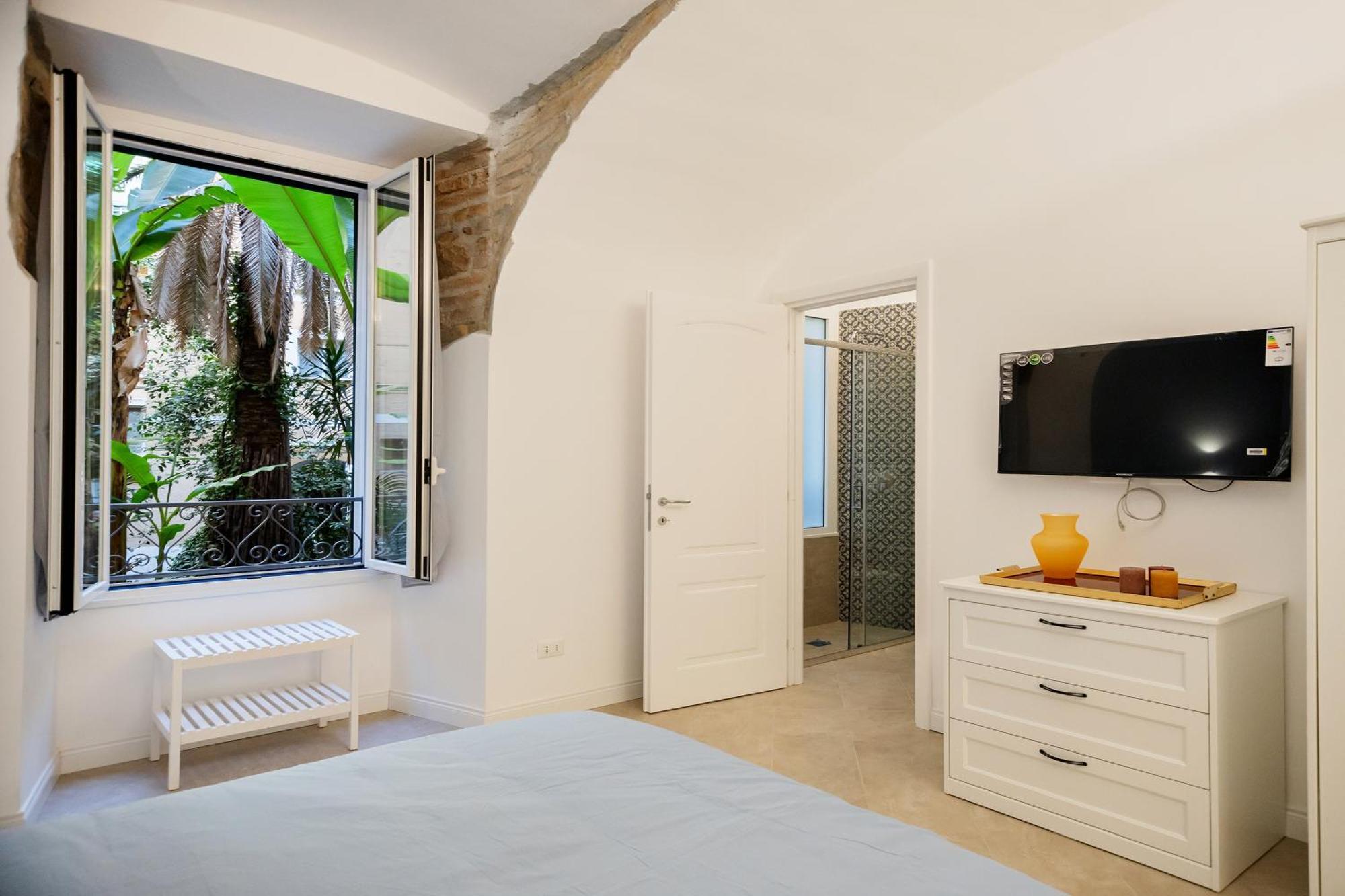 Live Roma - Chez Le Roi Luxury Apartment Bagian luar foto
